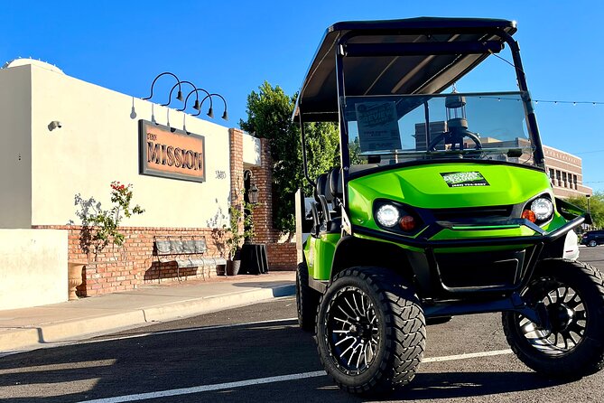 1.5 Hour Stretch Limo Golf Cart Tour, Ultimate Old Town Exploration - What the guide adds to the ride