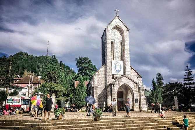 2-Day Sapa Trekking Tour from Hanoi by Luxury Limousine - Cat Cat Village and the three-hour waterfall walk