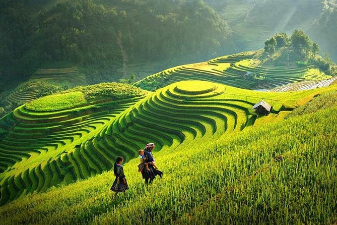 2 Days 1 night Sapa Tour from Hanoi by Limousine/Sleeper bus - What the $149.99 price actually covers