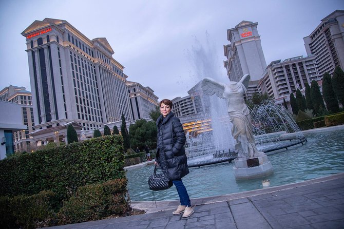 2 Hour Private Limo Photo Tour - Hotel pickup keeps the evening simple