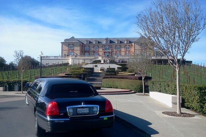 6-Hour Private Limousine Wine Country Tour of Napa or Sonoma - The chauffeur can make or break the day