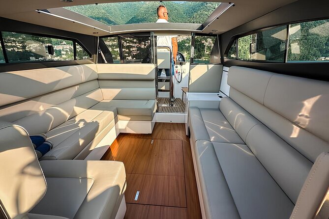 7-11 Guests Luxury Limousine Boat Private Tour of Lake Como - Key points before you book