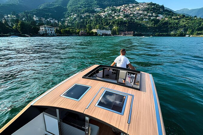 7-11 Guests Luxury Limousine Boat Private Tour of Lake Como - Bellagio and the grand gardens of Villa Melzi