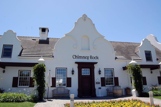 8 Hour Napa Wine Tour in a Private Limousine - The complimentary sparkling wine and lunch break