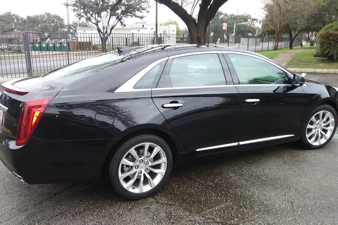 A Black Car, Limousine, & SUV service in San Antonio and south Texas. - Hotel, home, and business pickups