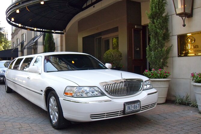Chowstaw Casino Private Luxury Limousine from Dallas - The limousine setup: comfort with firm rules