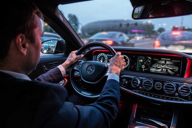 Cracow to airport transfer by Luxurious VIP limo - A polished way to handle Kraków Airport