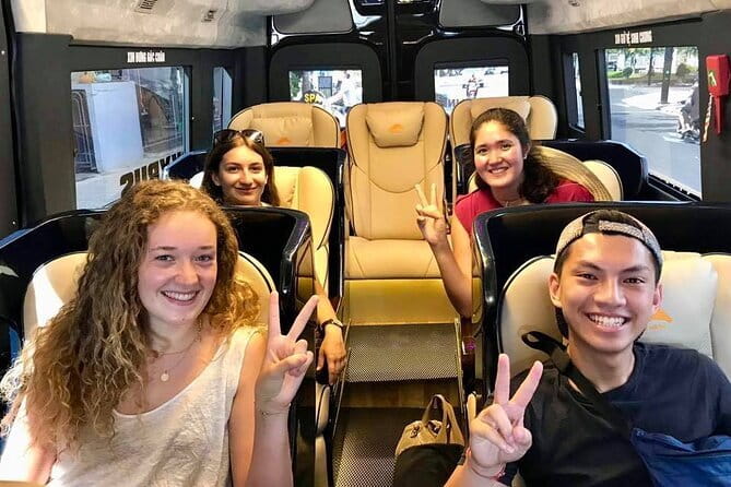Da Nang - Hue: Daily Limousine Bus - A direct three-hour link between Da Nang and Hue