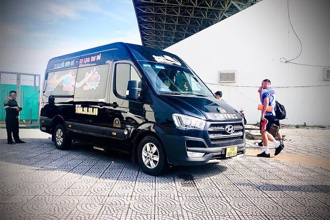 Da Nang - Hue: Daily Limousine Bus - What the limousine bus setup means for you