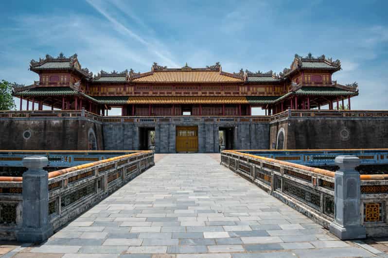 Da Nang: One-Day Hue Discovery with Luxury Private Limousine - The limousine ride from Da Nang to Hue