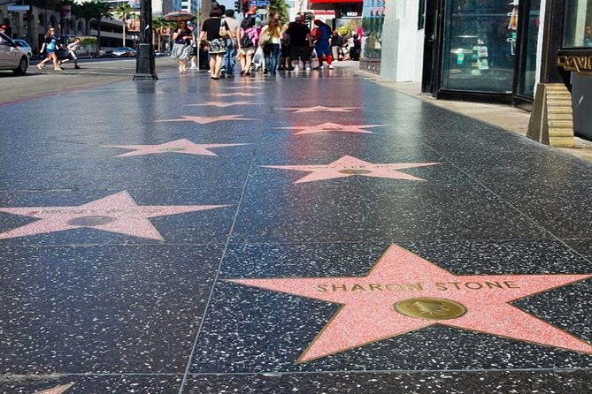 Deluxe Los Angeles 5-Hour Limo Tour with Drinks Included - Hollywood Boulevard, Stars, and the Oscars