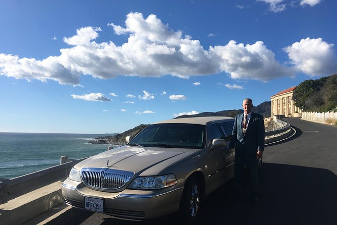 Deluxe Los Angeles 5-Hour Limo Tour with Drinks Included - Marina del Rey and Malibu