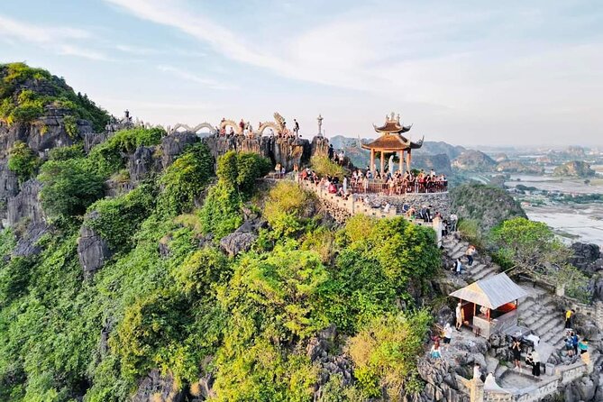 Deluxe & Small Group Hoa Lu Tam Coc Mua Cave Full Day Tour - Limousine Transfer - The limousine transfer and group size matter