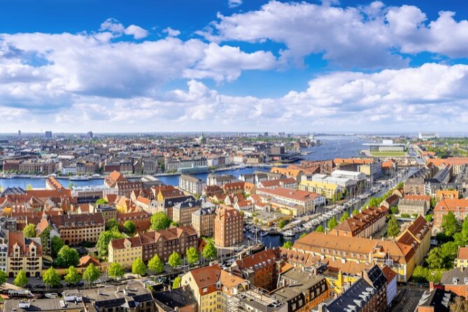 Exclusive Guided & Customized Private Oslo City Tour in Limo - What this private Oslo tour is really offering