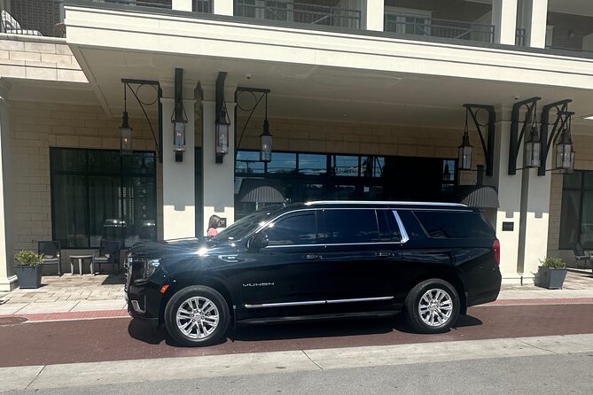 First class limo in Nashville, Tennessee luxury car - What this Nashville limo service really offers