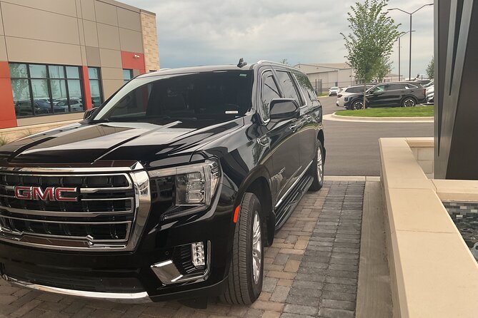 First class limo in Nashville, Tennessee luxury car - Pickup details that can make or break the ride