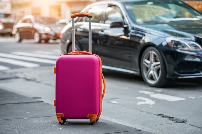 Florence Airport Hotel transfer private driver English speaking - Mercedes comfort and group size