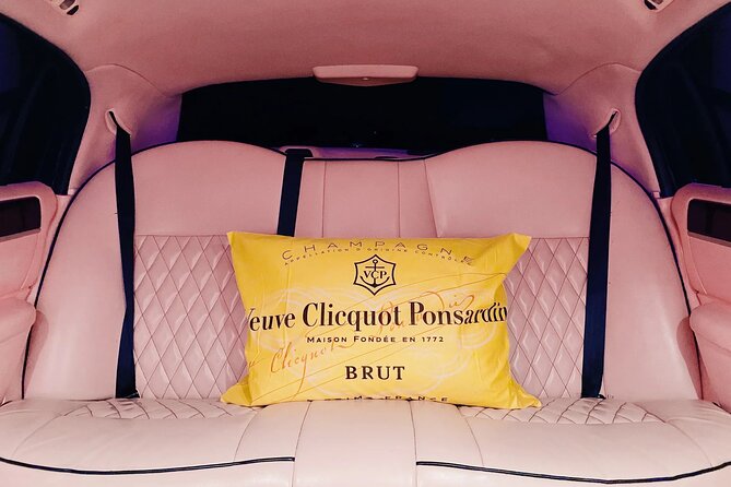 Fredericksburg Private Wine Tour Lincoln Limo - A private ride through Fredericksburg wine country