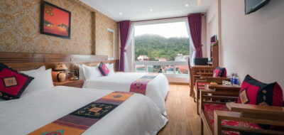 2-Day Sapa Limo Bus Tour & Fansipan Peak Visit