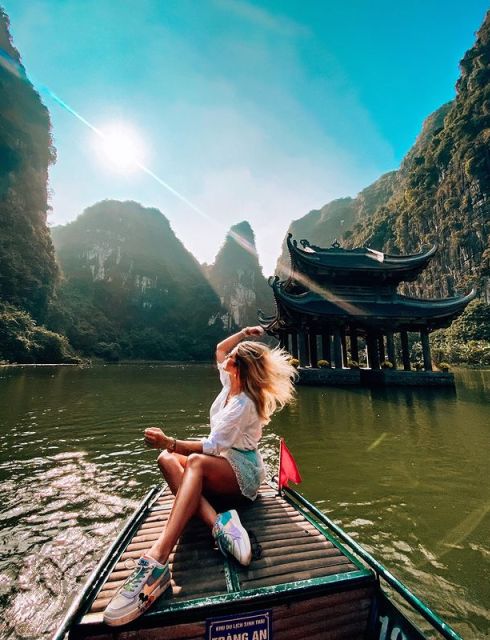 From Hanoi: Hoa Lu-Trang An-Mua Cave Luxury Trip w/Limousine - Buffet lunch at Ninh Binh Heritage restaurant