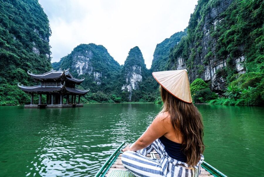 From Hanoi: Hoa Lu-Trang An-Mua Cave Luxury Trip w/Limousine - Mua Cave and the 500-step climb