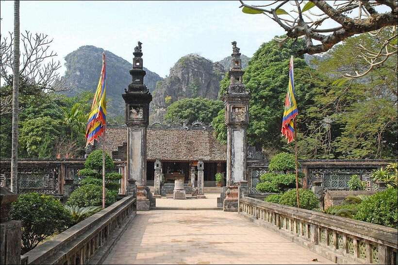 From Hanoi : Ninh Binh Day Trip by Limousine with Lunch - What the $52 price really covers