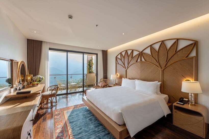 From Hanoi: Premium 2-Day Sapa Adventure with DCAR Limousine - Picking the right overnight option