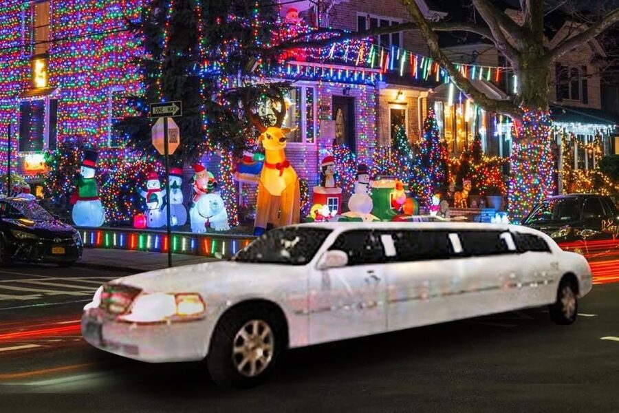 From Manhattan: Private Brooklyn Christmas Tour by Limousine - Why Dyker Heights is the destination