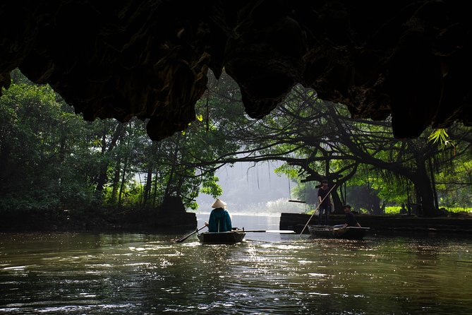 Full day Hoa Lu, Tam Coc and Mua Cave by Limousine from Hanoi - Lunch in Tam Coc, with a few limits