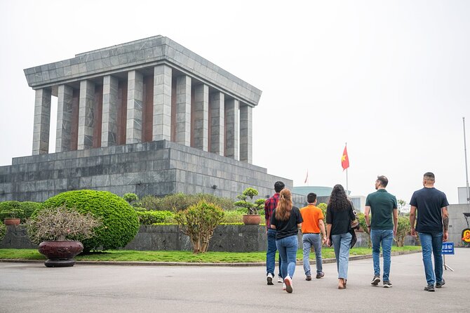 Full Day Tour in Hanoi City by Limousine Bus - Vietnam Museum of Ethnology and 54 communities