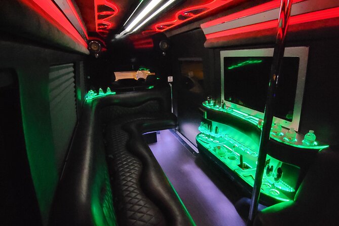 Half Day Wine Tour with Luxury Limousine in Austin - Bell Springs Winery brings scenery and live music