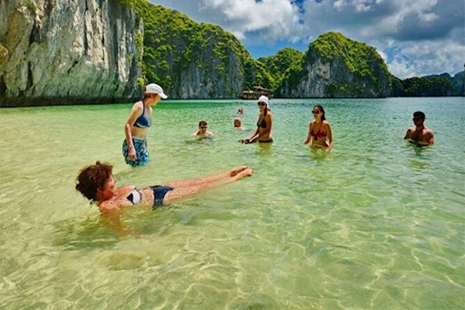 Halong Bay Day Tour 6Hour Deluxe Cruise Limousine Bus Small Group - The guide can shape the whole experience