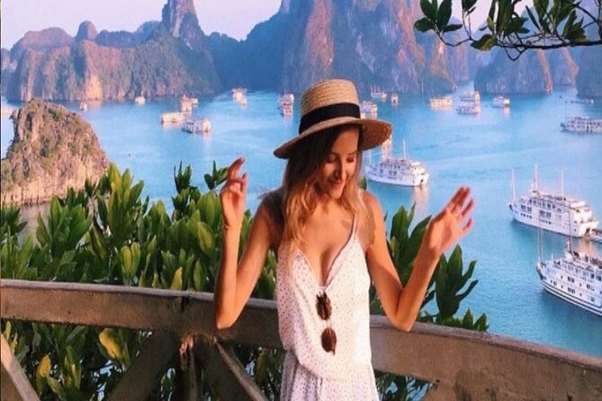 Halong Bay Day Trip 6hour: Buffet Lunch,Limousine bus,small group - Hang Luon and the optional paddle
