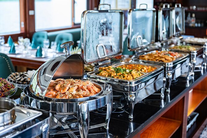 Halong bay Luxur Cruise Day trip: Buffet lunch & Limousine bus - Surprise Cave, the first major stop