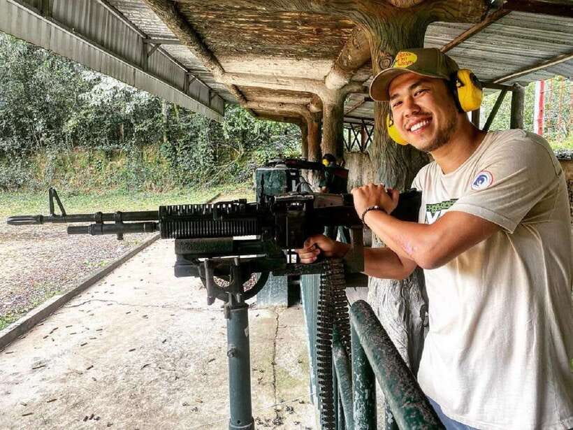 HCMC: Cu Chi Tunnels & Mekong Delta VIP Tour by Limousine - Entering the Cu Chi Tunnels