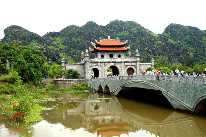 Hoa Lu - Tam Coc - Mua Cave day trip - Luxury limousine from Hanoi - Key points at a glance