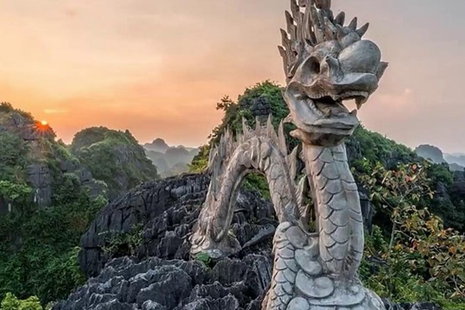 Hoa Lu -Tam Coc - Mua Cave Full Day Trip with Limousine Bus - Lunch, Guide, and What the Price Really Covers