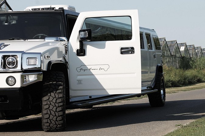 Hummer Limousine Airport Transfer - How the $553.86 price works for your group