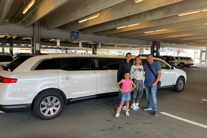 JFK Airport Limo Pick-up With Extra One Hour NYC Limo Sightseeing Tour - A private arrival from JFK, not a standard taxi ride