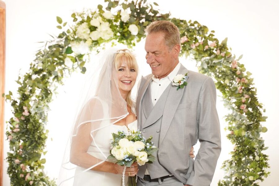 Las Vegas: Elvis Themed Wedding with Limousine - Who Will Enjoy This Elvis Wedding Most
