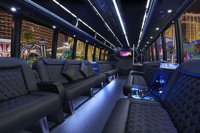Las Vegas Strip at night like a Star with champagne by luxury limo - 3 or 5 hrs - Champagne, water, and the limits of the package