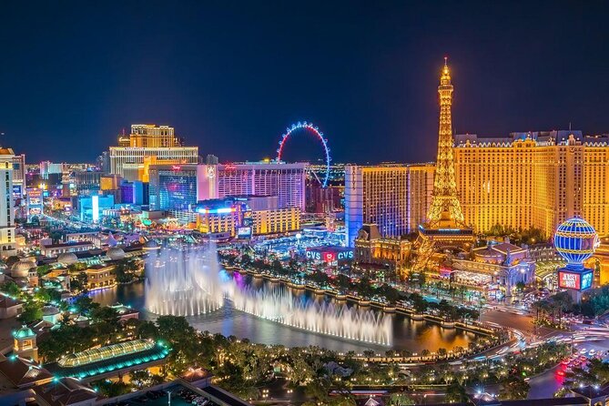 Las Vegas Strip by Super Stretch Limo with Personal Photographer - Key things to know before booking
