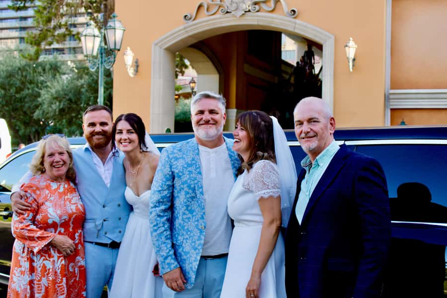 Las Vegas Strip Limo Tour with Champagne and Photos - What this private Las Vegas ride is really about