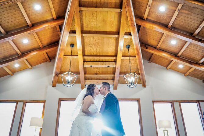 Las Vegas Wedding at The Little Vegas Chapel including Limousine Transportation - Key points to know before booking