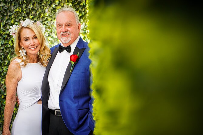 Las Vegas Wedding at The Little Vegas Chapel including Limousine Transportation - Timing, booking, and the firm cancellation rule