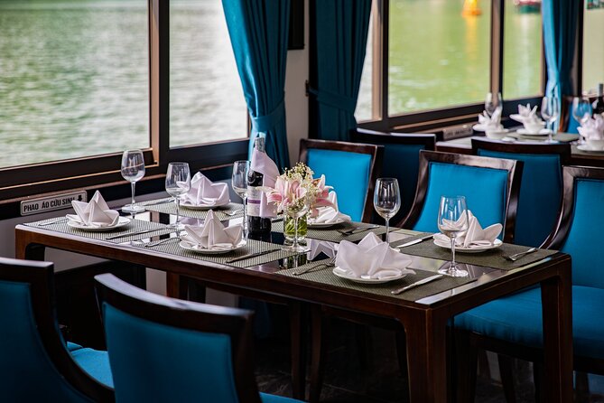 Light Cruise - Luxury Halong Day Cruise ( Limousine - Expressway - Small Group) - Luon Cave by kayak or bamboo boat