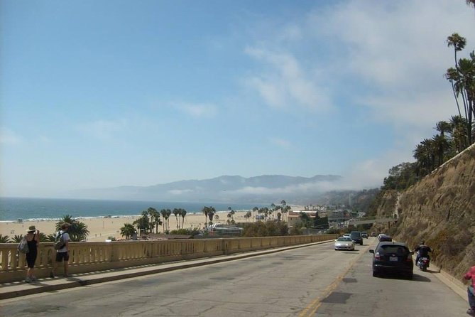 Limo Tour: Hollywood, Beverly Hills, Santa Monica, Venice, Malibu - Santa Monica Pier in a 30-minute stop