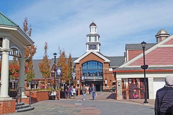 Limo Tour NYC to Woodbury Common Premium Outlets - Is $1,099 good value for your group?