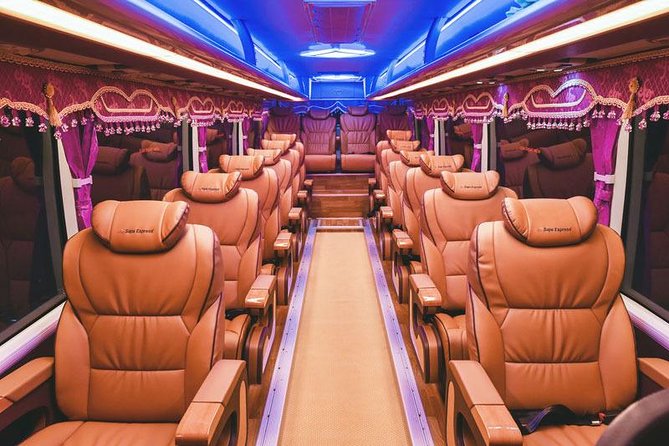 Limousine Transfer Hanoi To Ninh Binh - What the limousine bus is like on the road