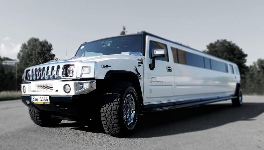 Long Hummer or Cadillac Limousine Party Ride - Five things to know before booking